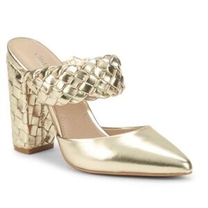 Charles by Charles David Micky Lt Gold Metallic Smooth Woven Block Heel Size 5.5